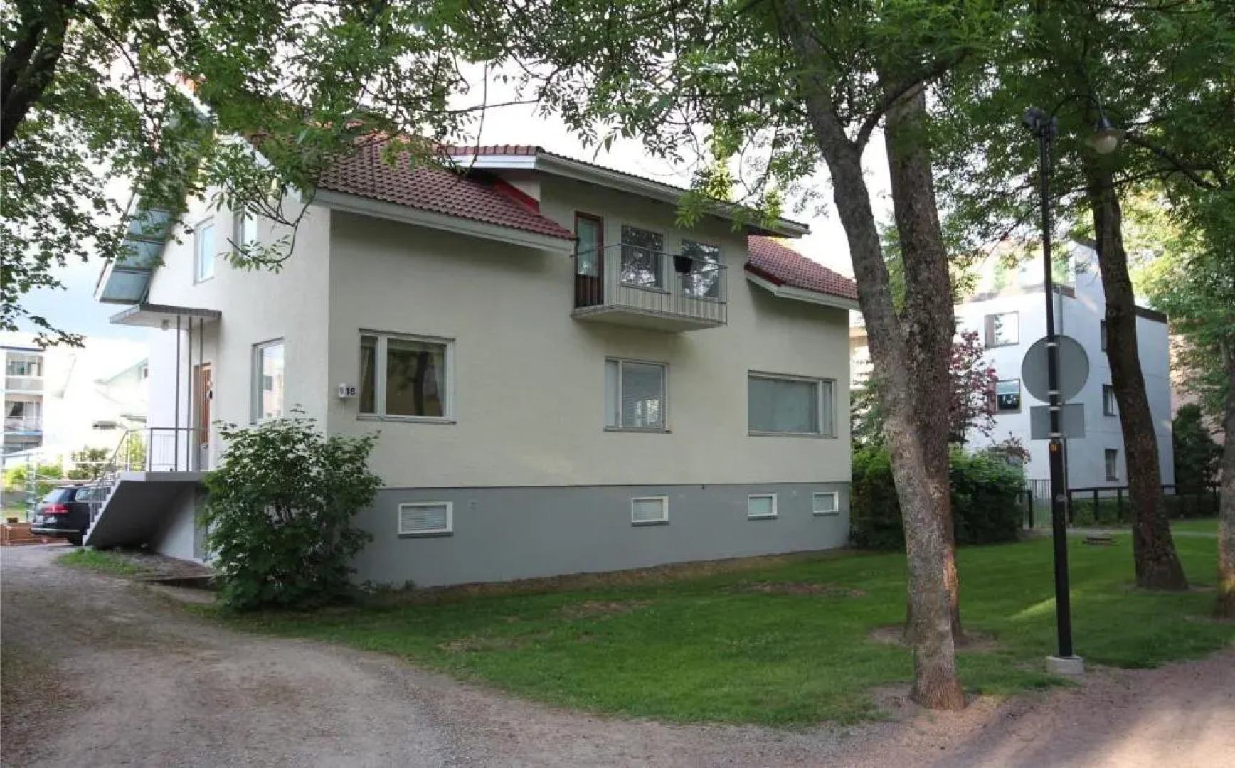 Majoitushuoneisto Tuomipuisto