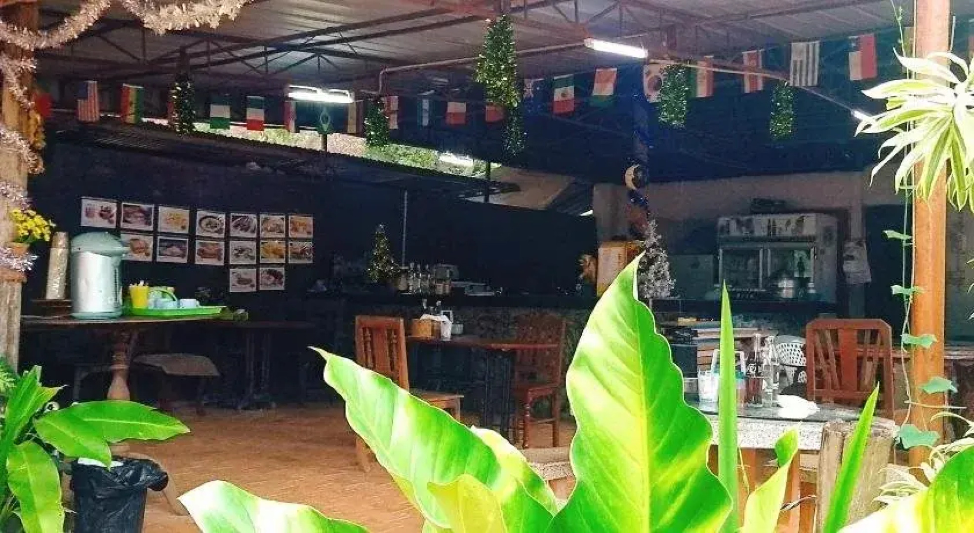 Crossroads House - Hostel