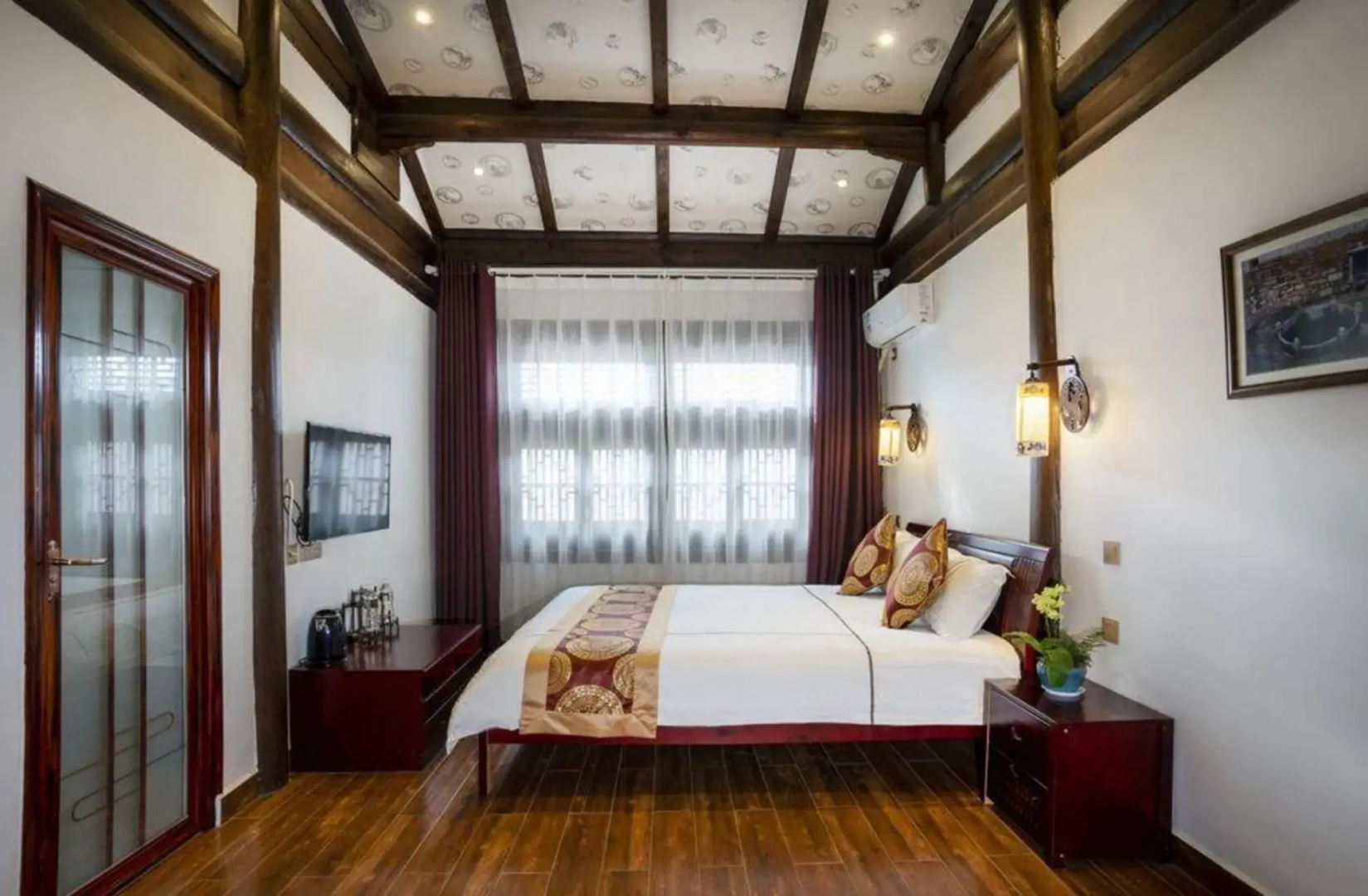 Renmanlou Inn