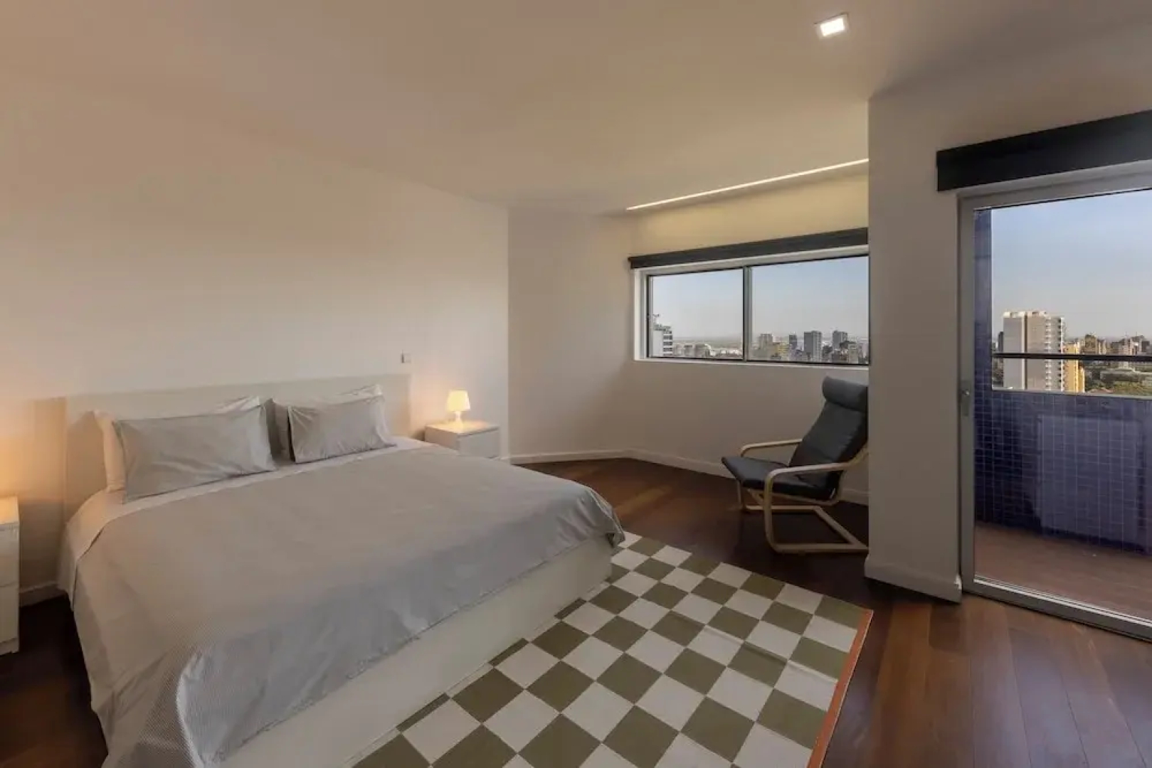 Xenon urban apartments