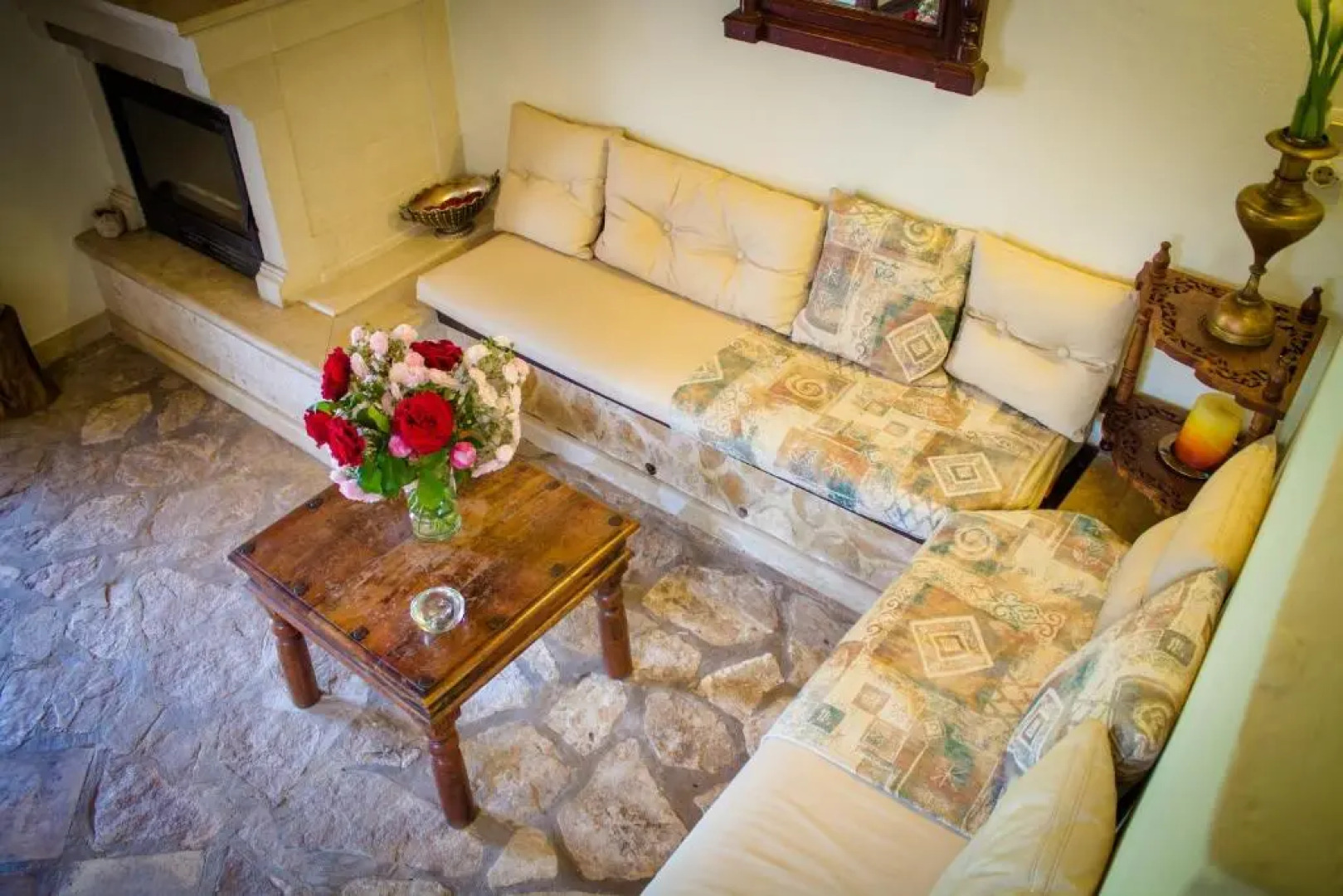 Gioia Traditional House