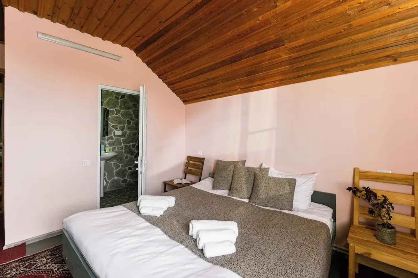 Etiuni The Forgotten Kingdom