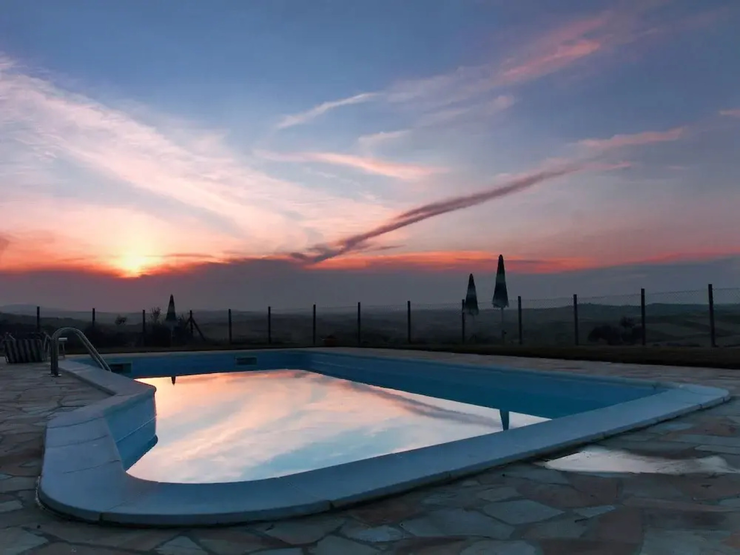 Apartment With Shared Pool