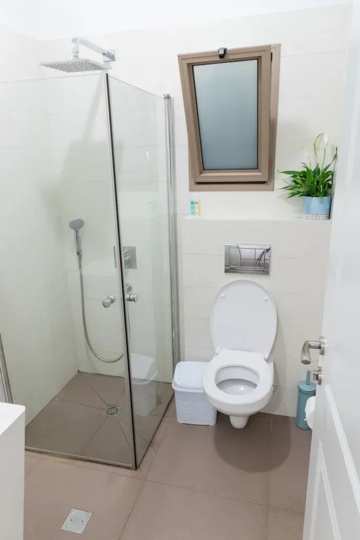 Mansion of Breast Stones