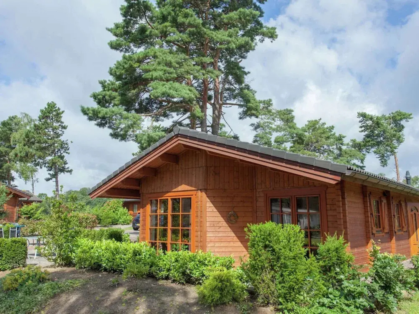 Wooden Chalet With Terrace and Microwave