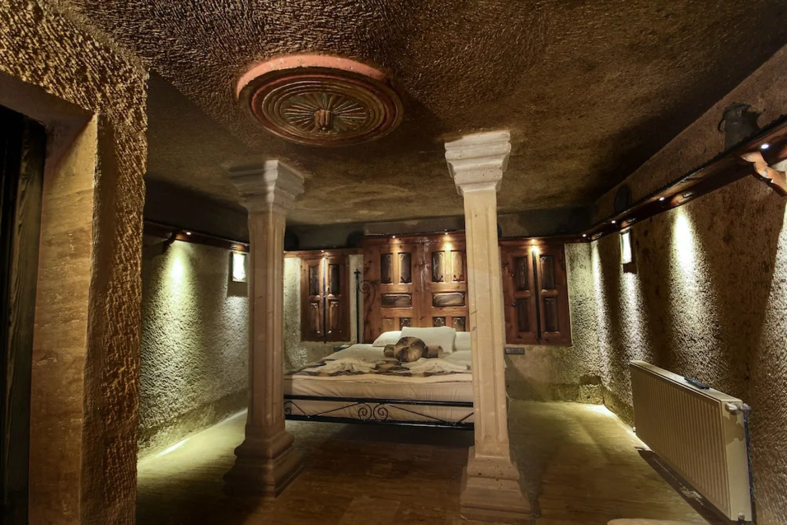 Casia Cave Suites
