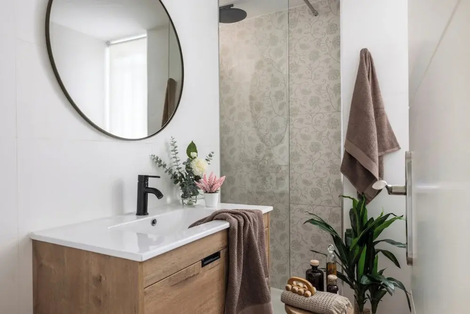 Madrid Oasis Apartment - Modern 2BR