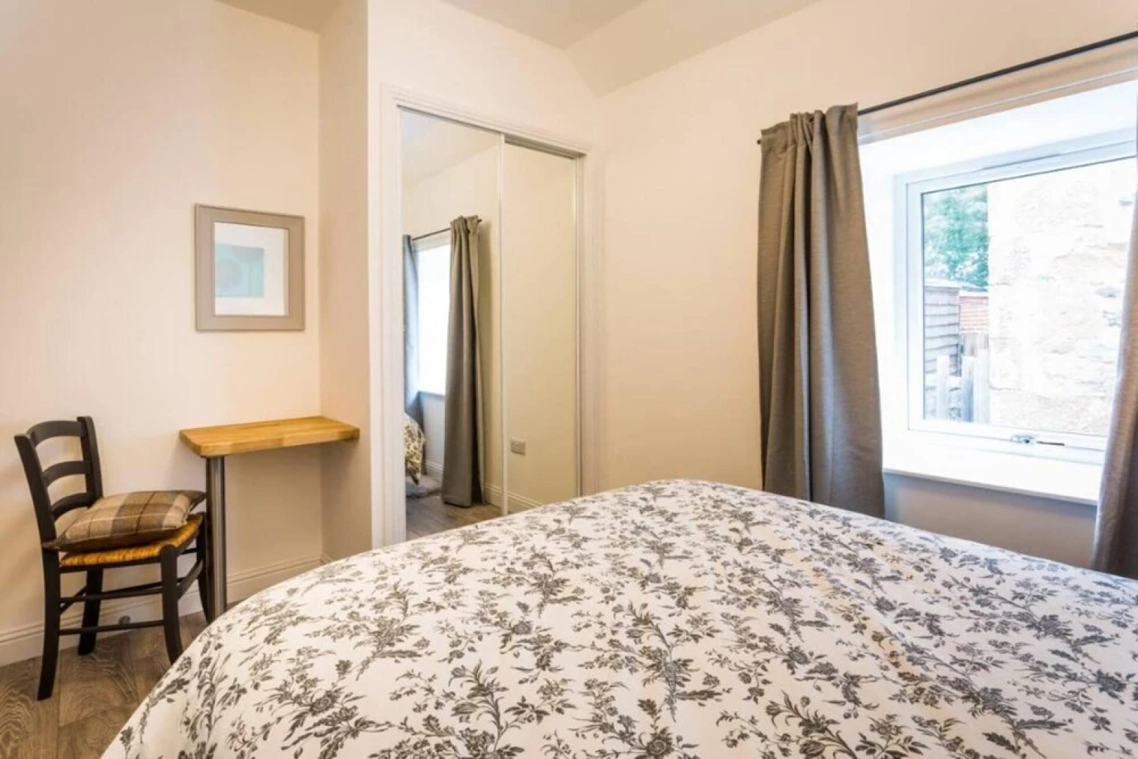 Ideal Couples Base for Exploring the Island