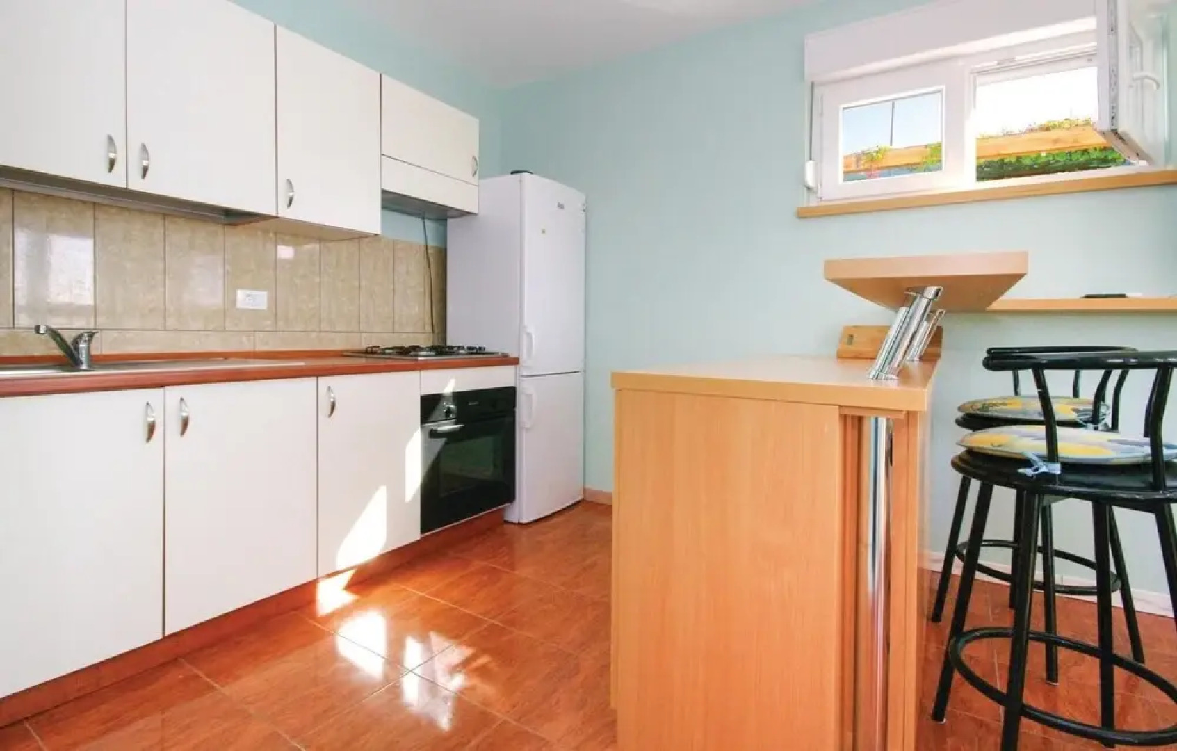 Beautiful Apartment in Drvenik Mali With 4 Bedrooms, Sauna and Outdoor Swimming Pool