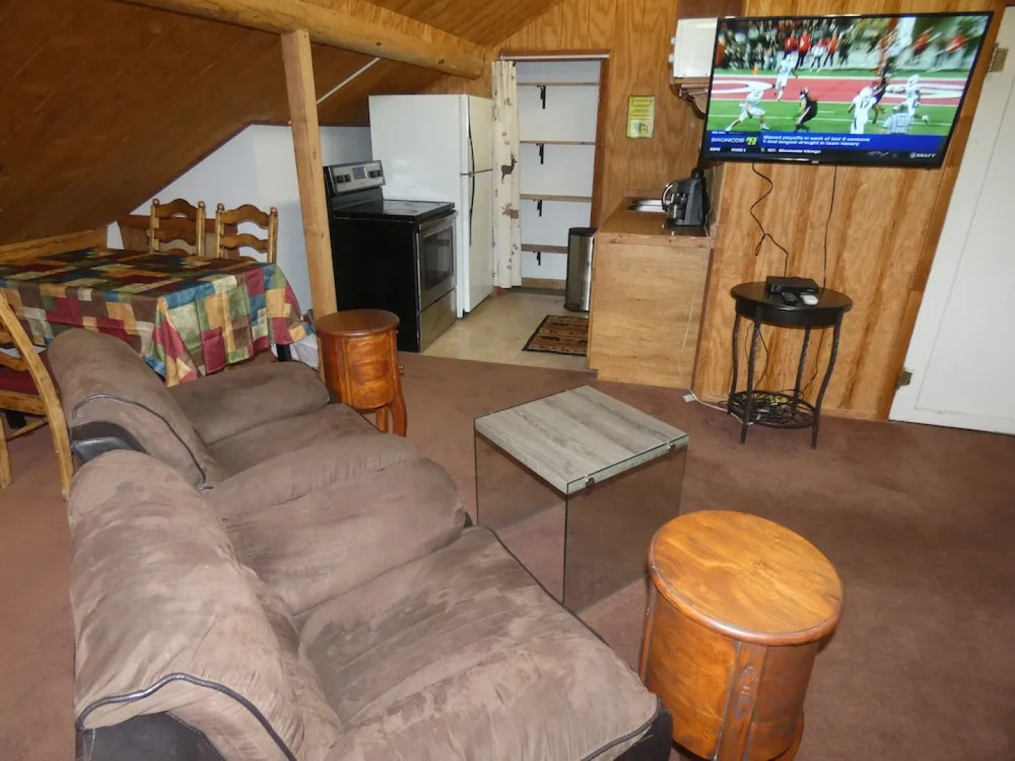 Yellowstone Motel - Adults Only