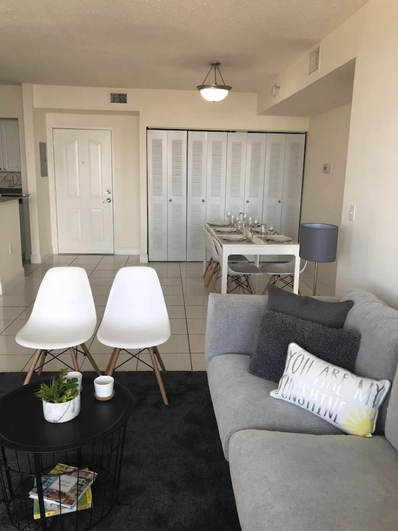 Big Place in Sunny Isles near Beach