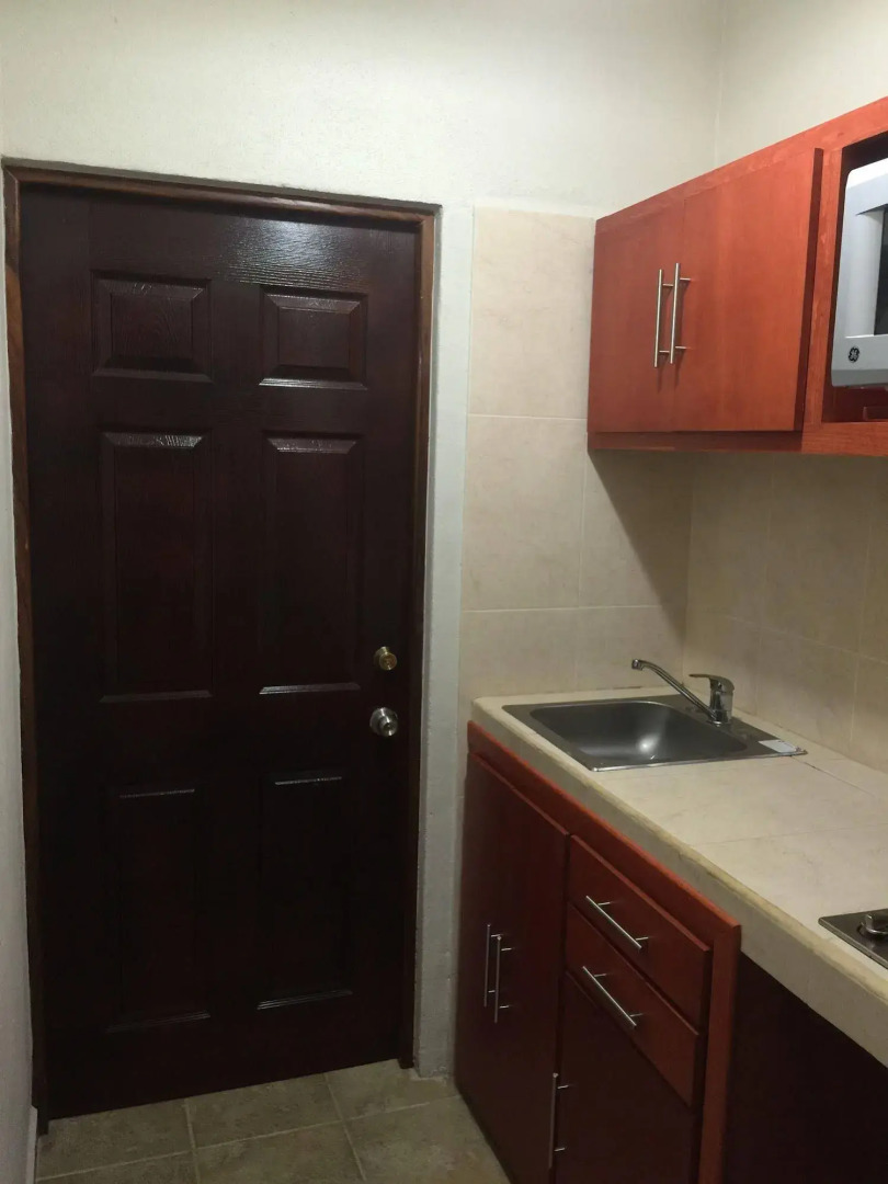 Hotel y Suites Los Encantos