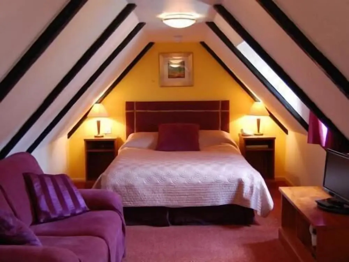 Saffron Suite And Kitchen