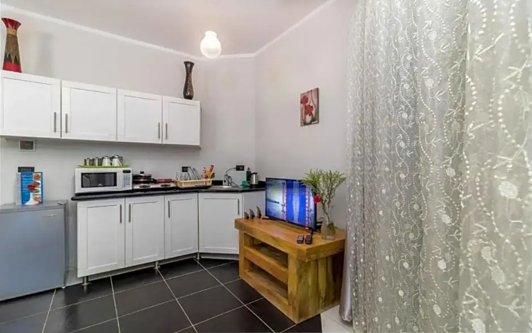 Royal Beach Serviced Apartments
