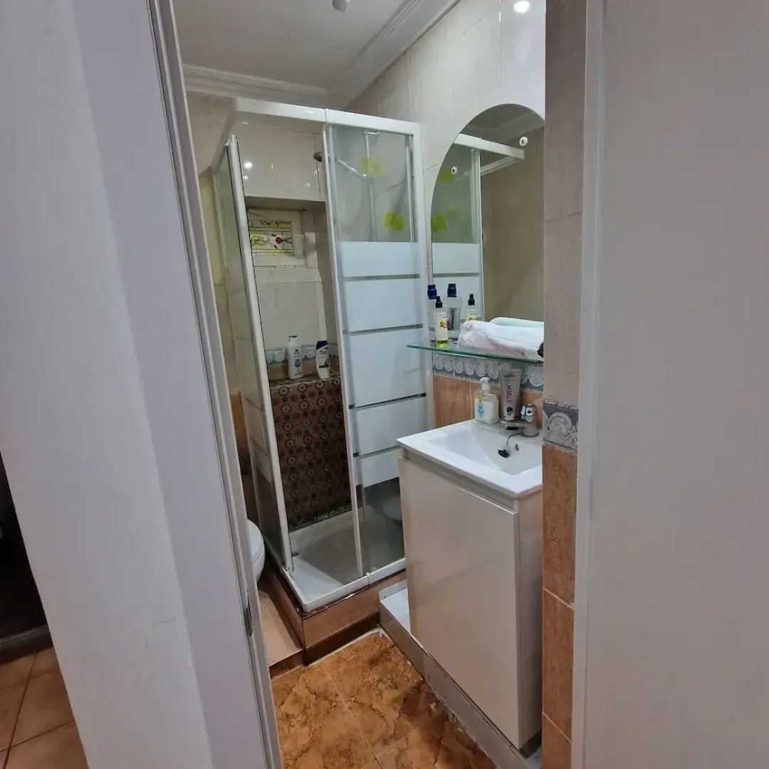 Independent Six Room House Casa 6 Habitaciones