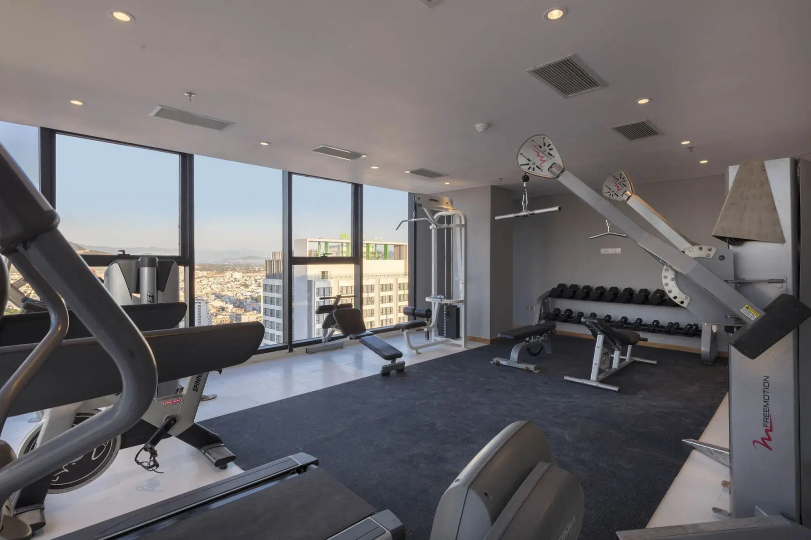 Maple Hotel & Apartment