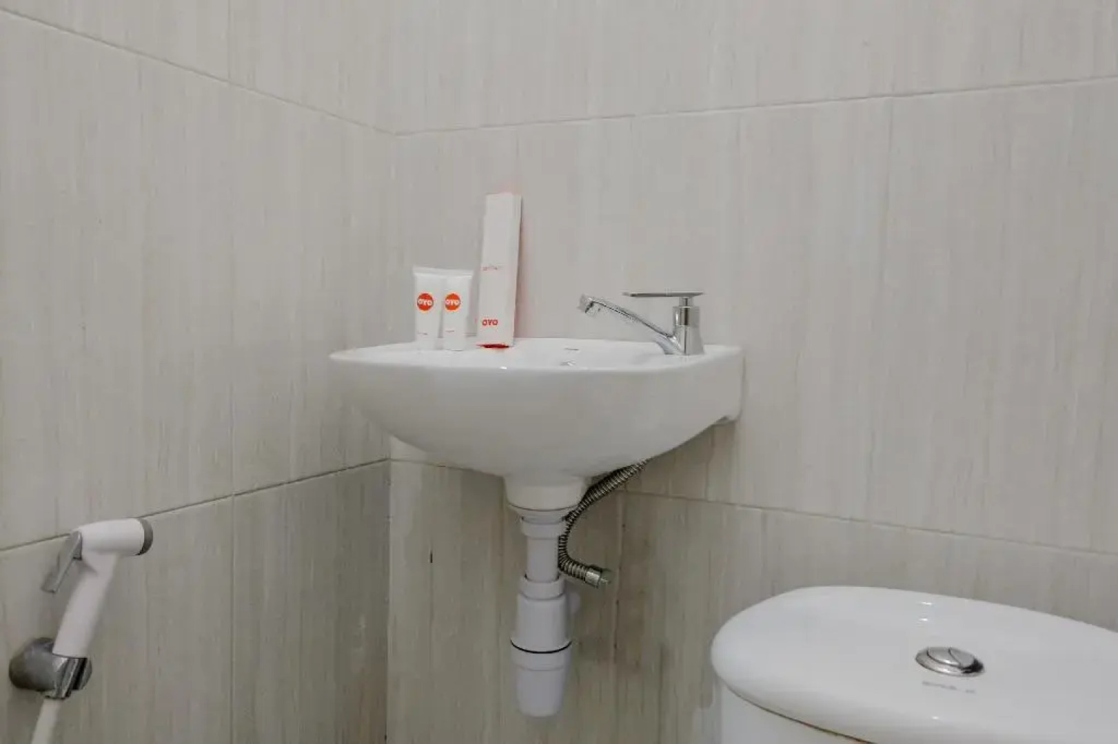 OYO 1475 Oemah Jawa Family Residence