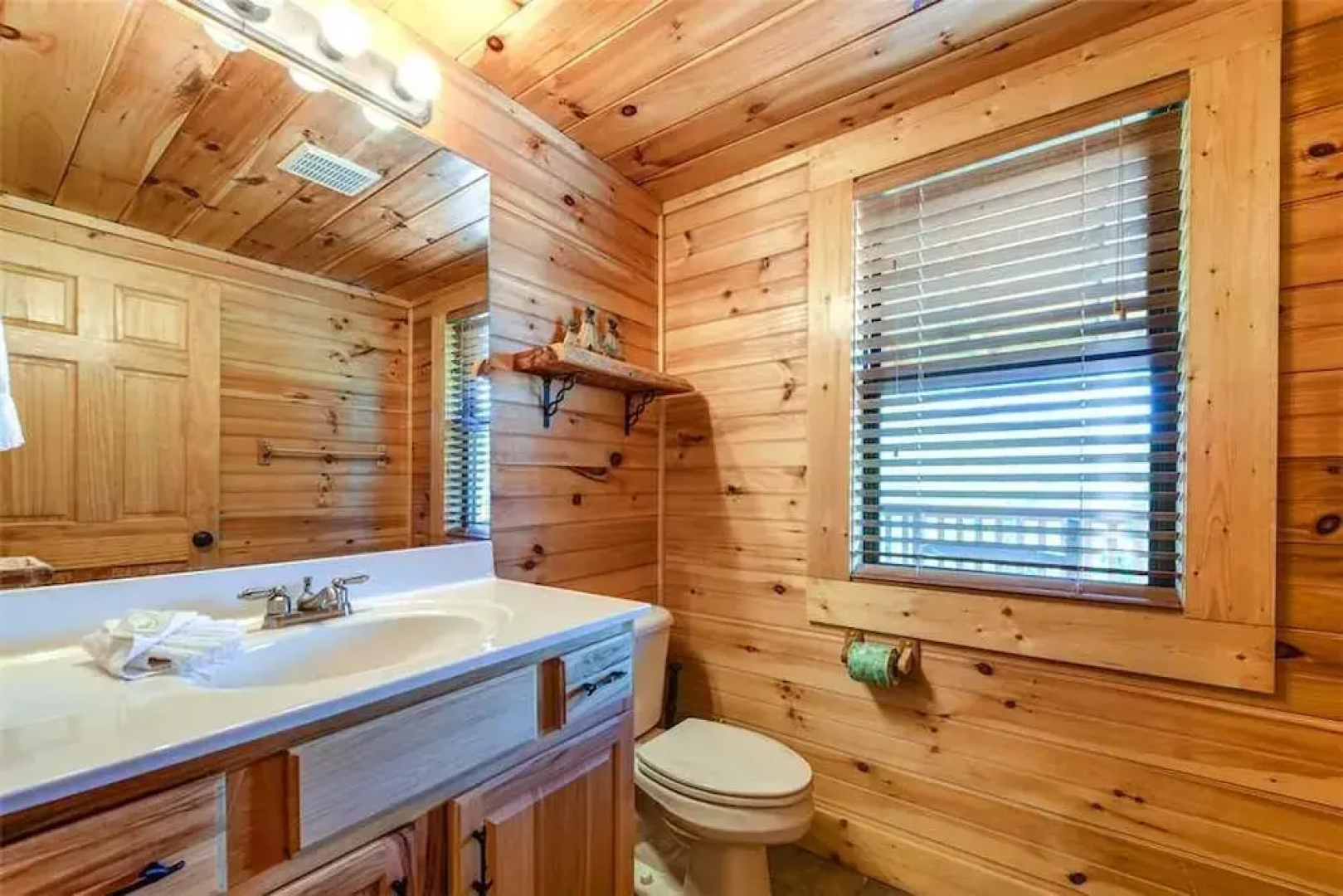 A Majestic View III 3 Bedroom Home with Hot Tub