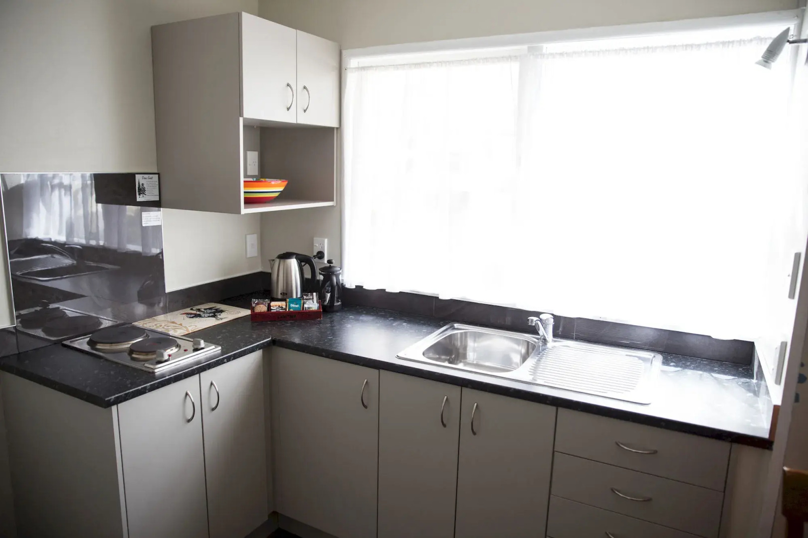 Harbour View Motel and Water Front Apartments