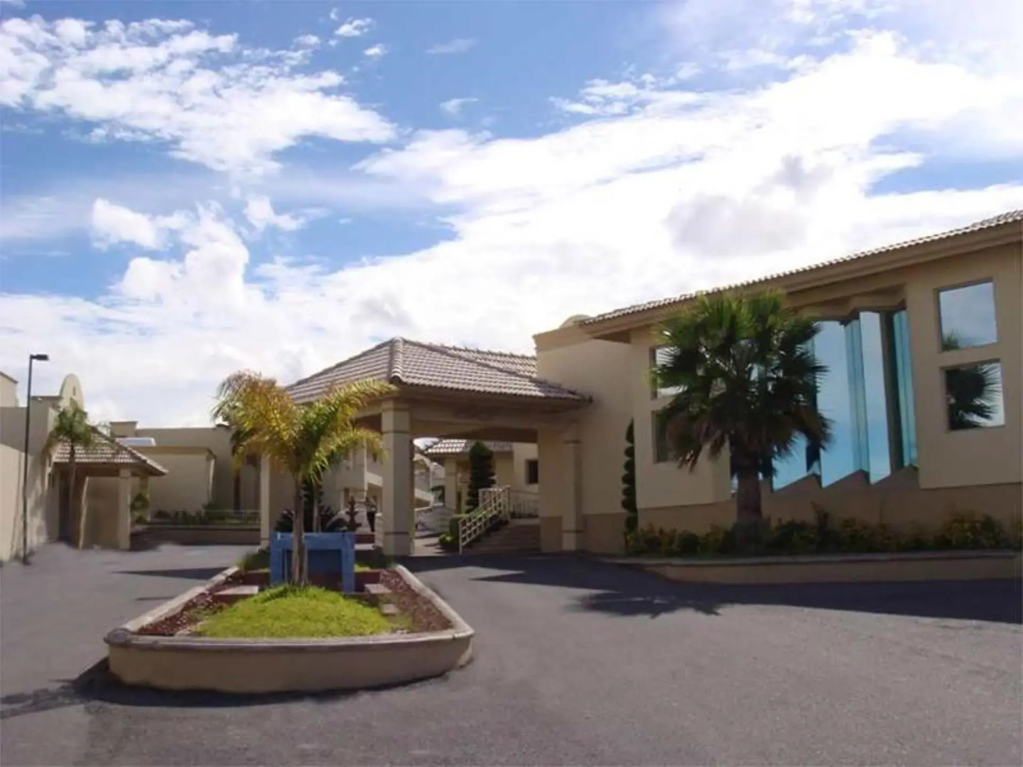 Hotel El Cason and Suites