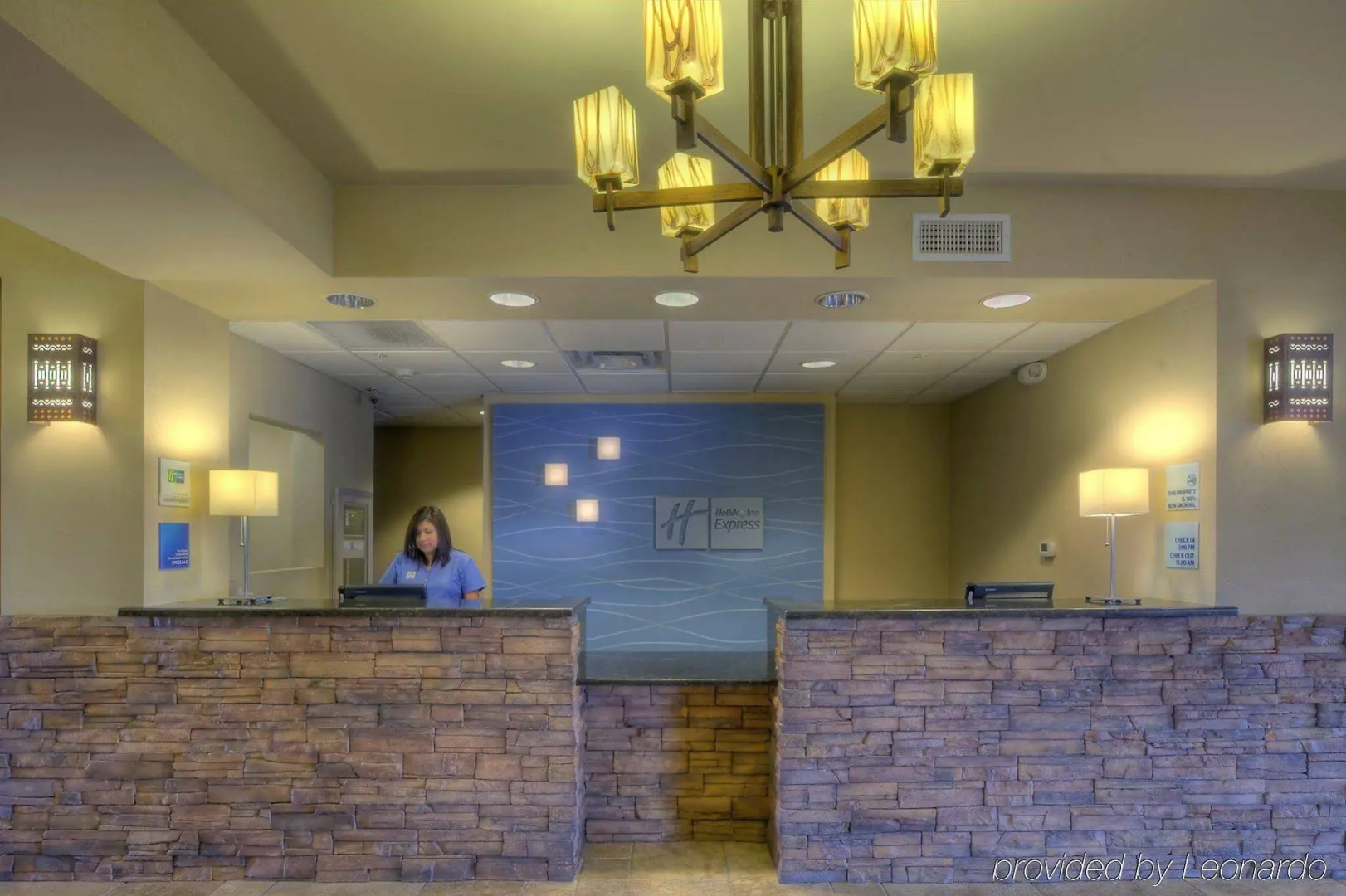 Holiday Inn Express & Suites Albuquerque Historic Old Town by IHG