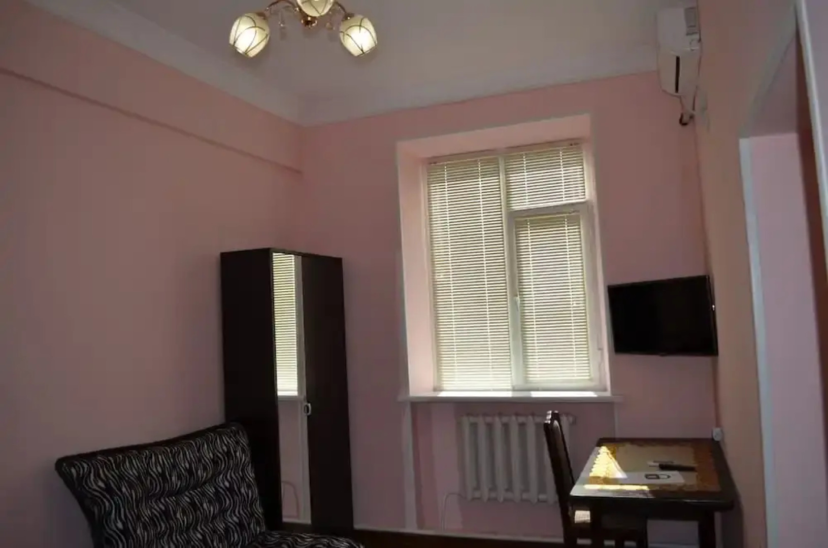 Uyut on Prospekt Putina 19