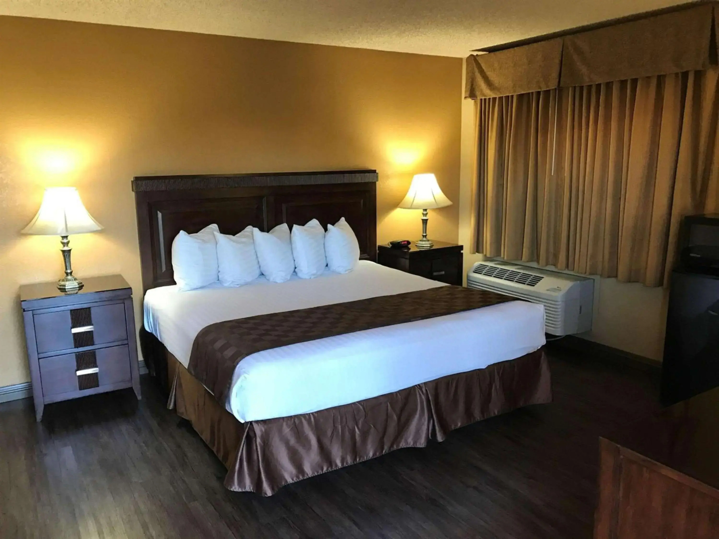 Empire Inn
