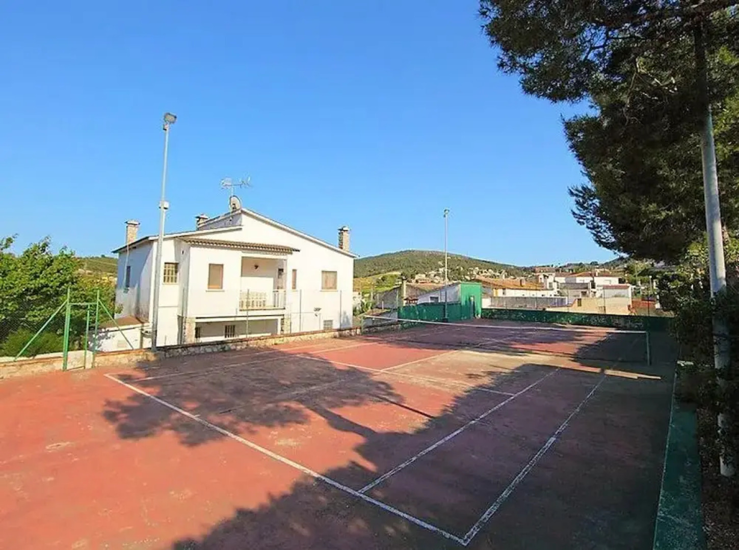 Villa With 6 Bedrooms in Canyelles, With Wonderful Mountain View, Priv