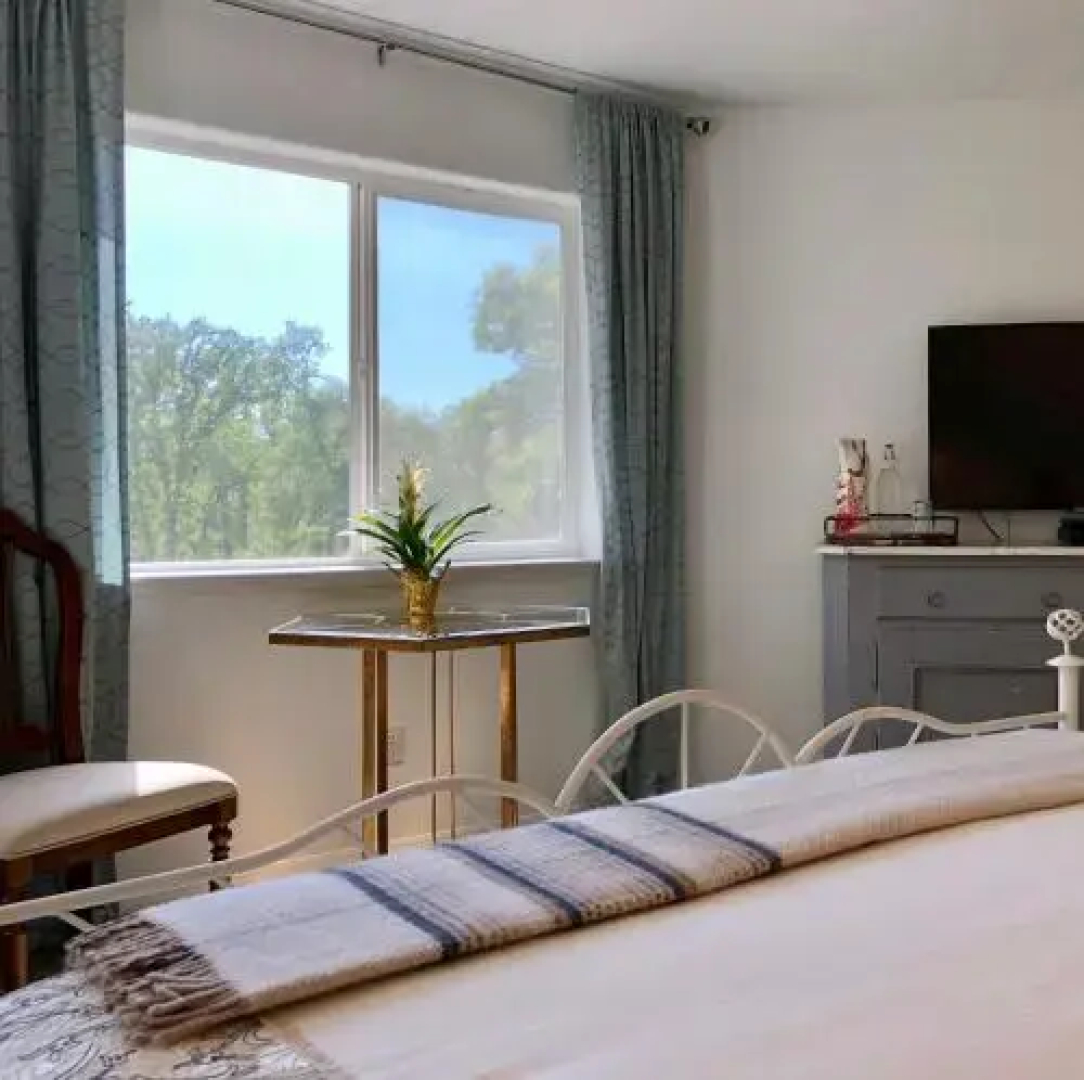 Ravensbrook Bed & Breakfast