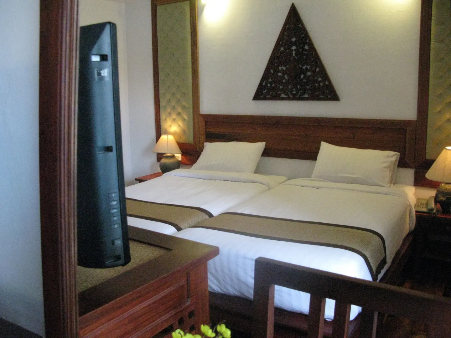 Chanthapanya Hotel