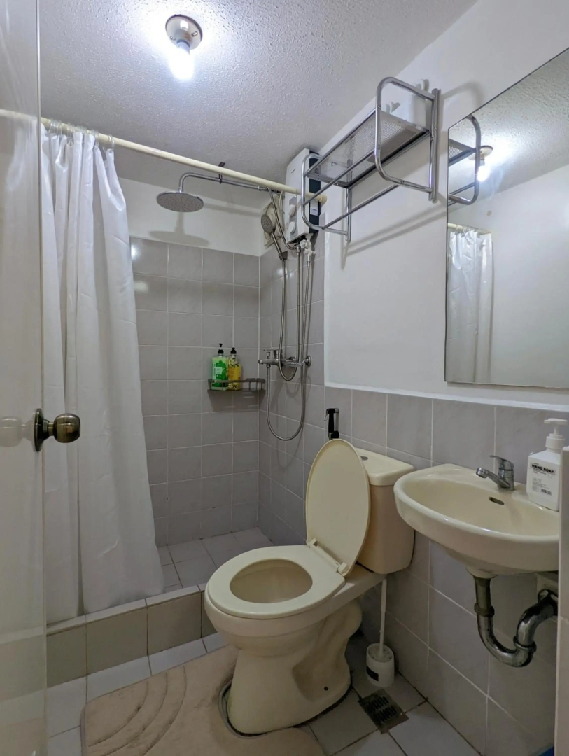 1BR Artist Loft Cambridge Cainta Pasig Fast Wifi