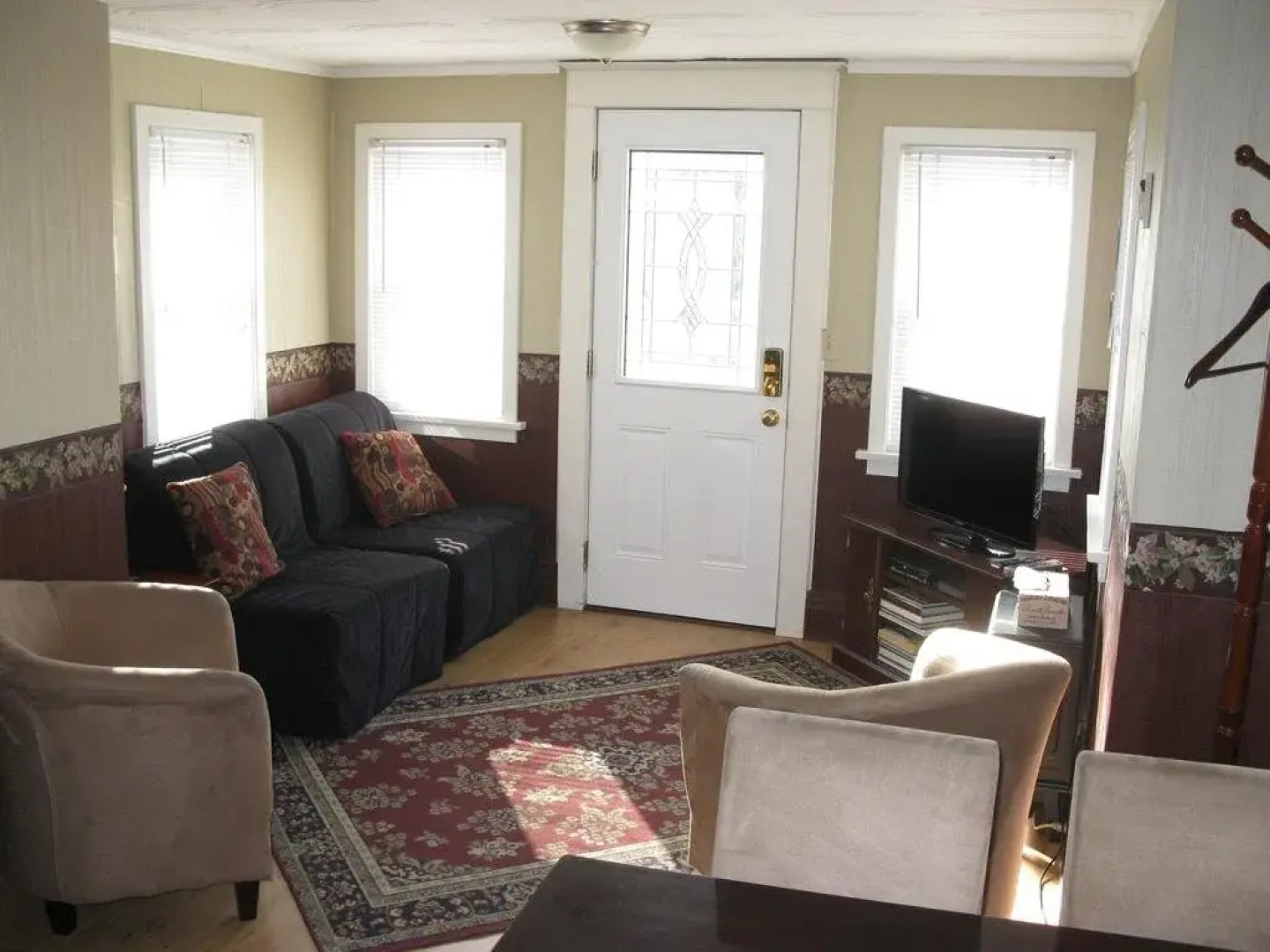 Cedar Suite Bed and Breakfast by Elevate Rooms