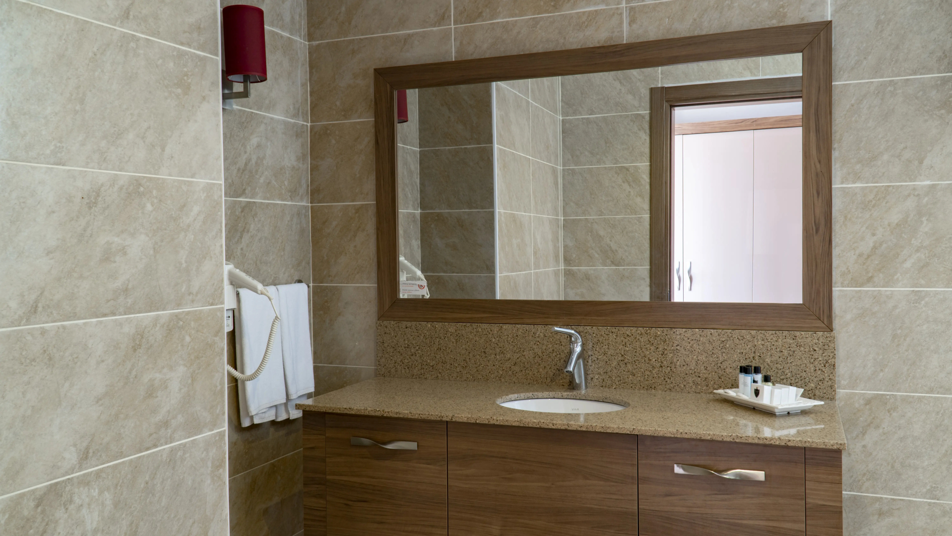 Ladies Beach Suit Otel