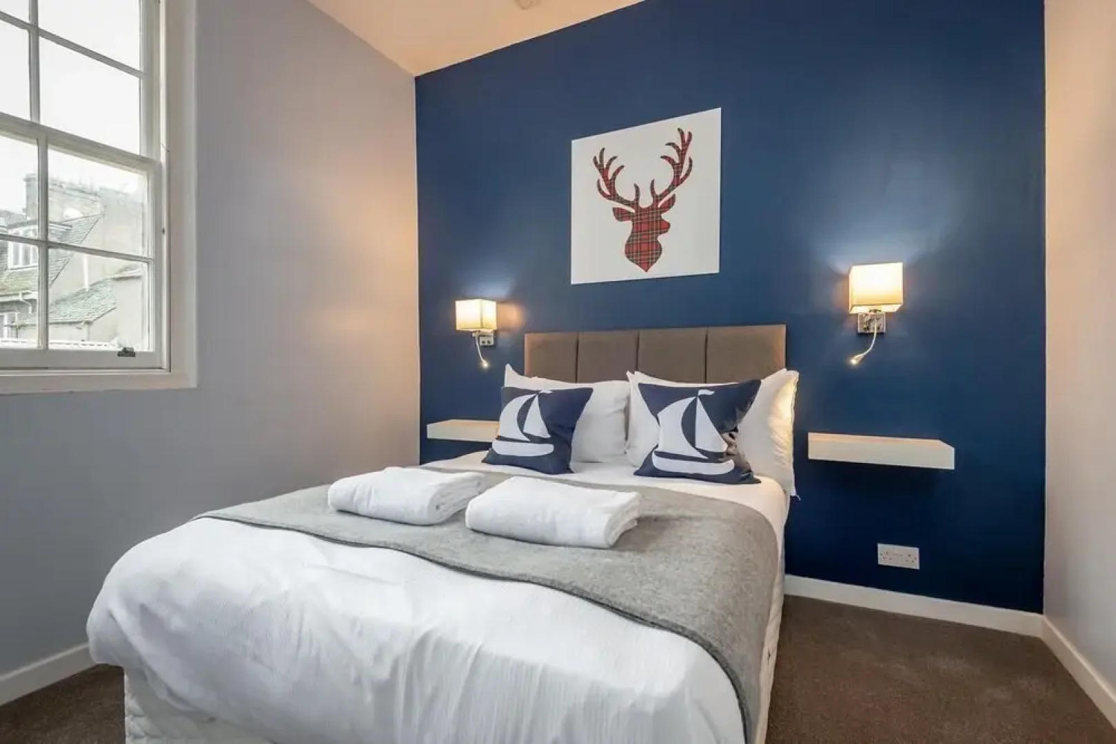 Market Street Apartment Sleeps 6