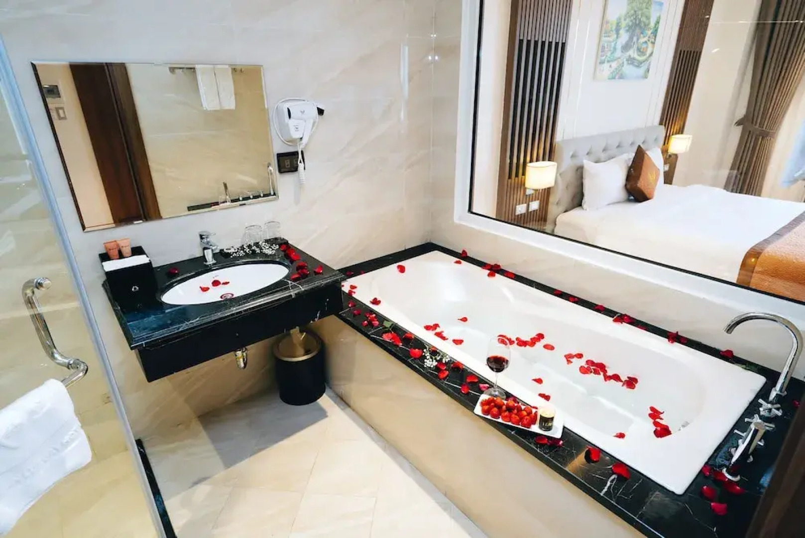 Manh Quan Luxury Hotel