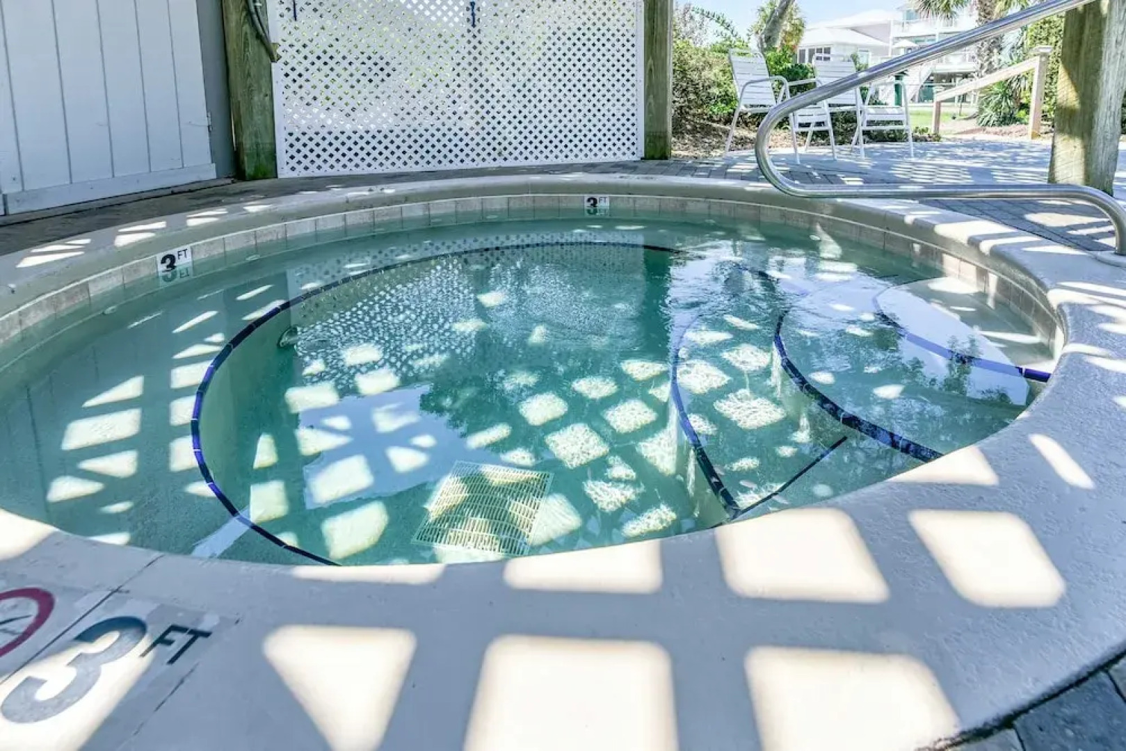 Summer Palace A 2 Bedroom Duplex by RedAwning