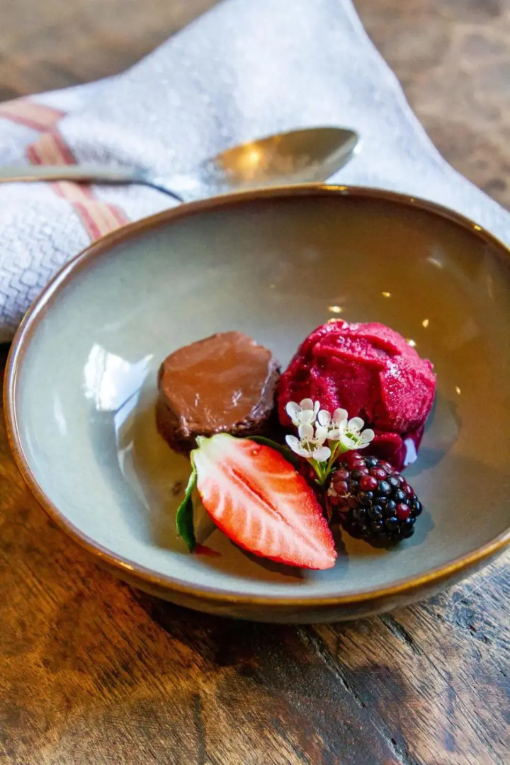 Perivoli Lagoon House