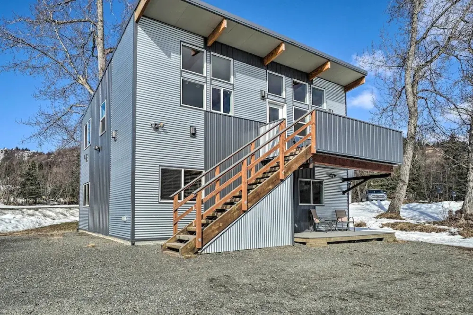Pet-friendly Duplex w/ Northern Lights Aurora View
