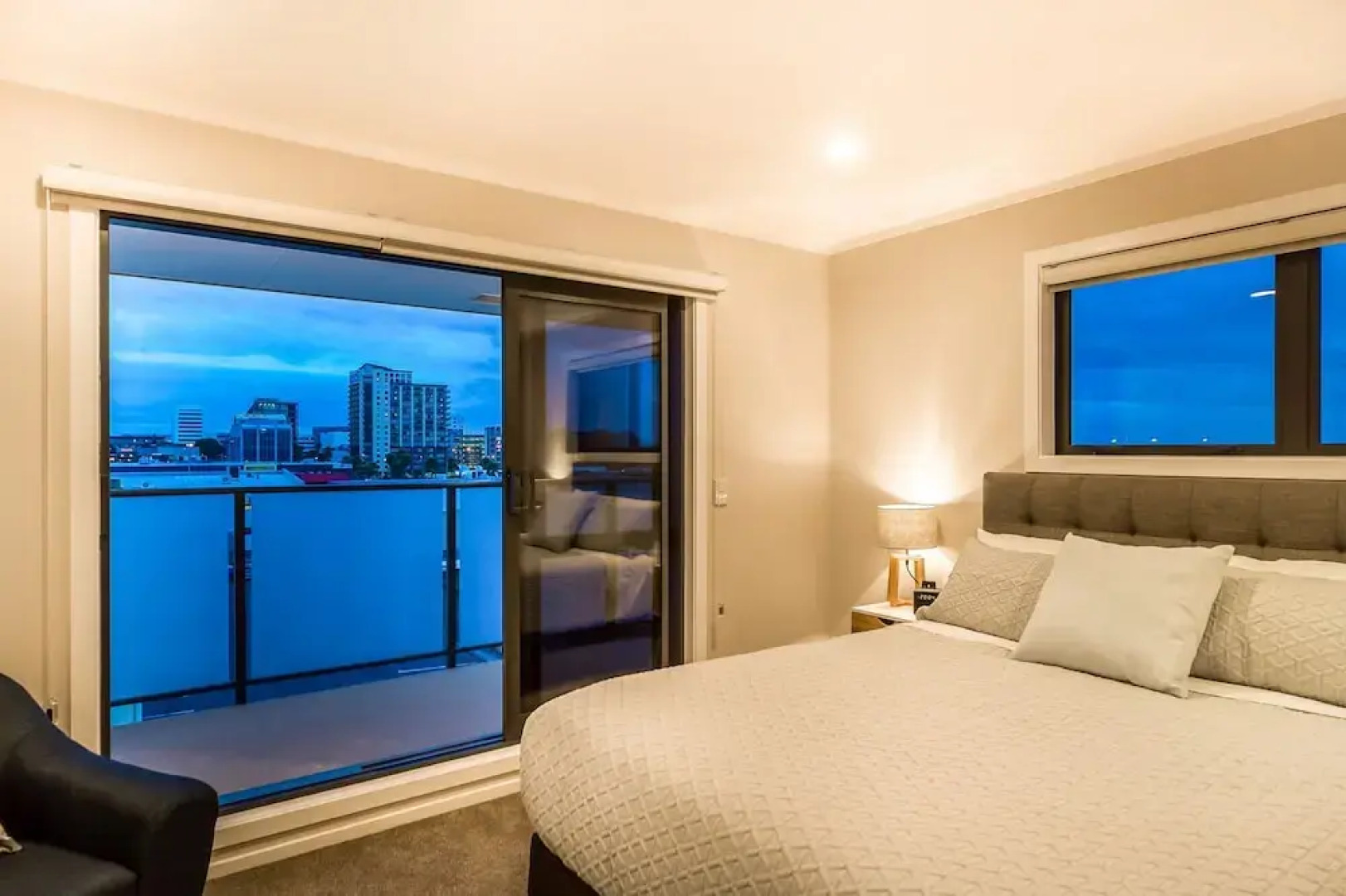 Central Manukau Hideaway