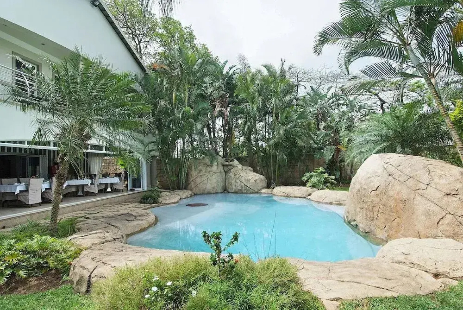 uShaka Manor Guest House