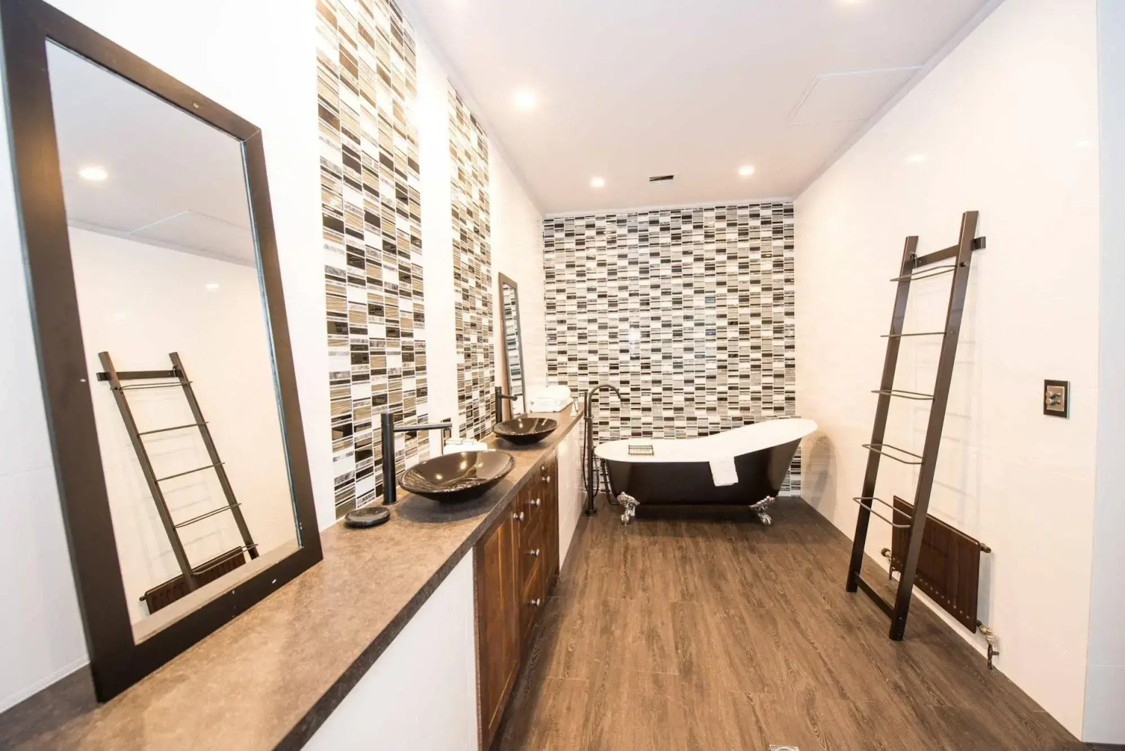 Mt Buller Chalet Hotel & Suites