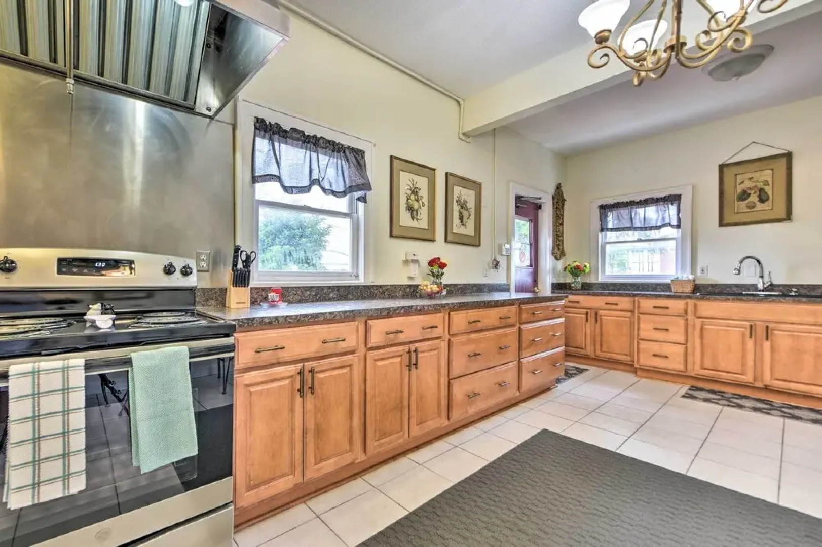 Historic Green Cove Springs Home - Walk to Coast!