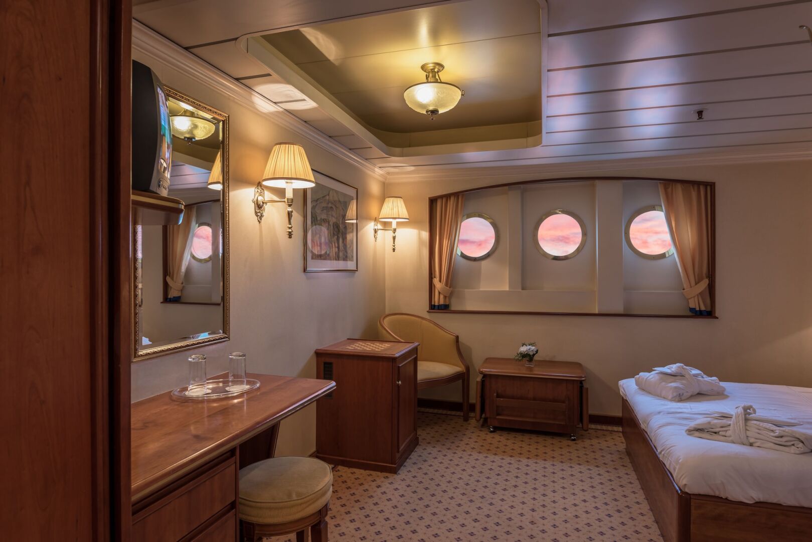 OnRiver Hotels - MS Cezanne