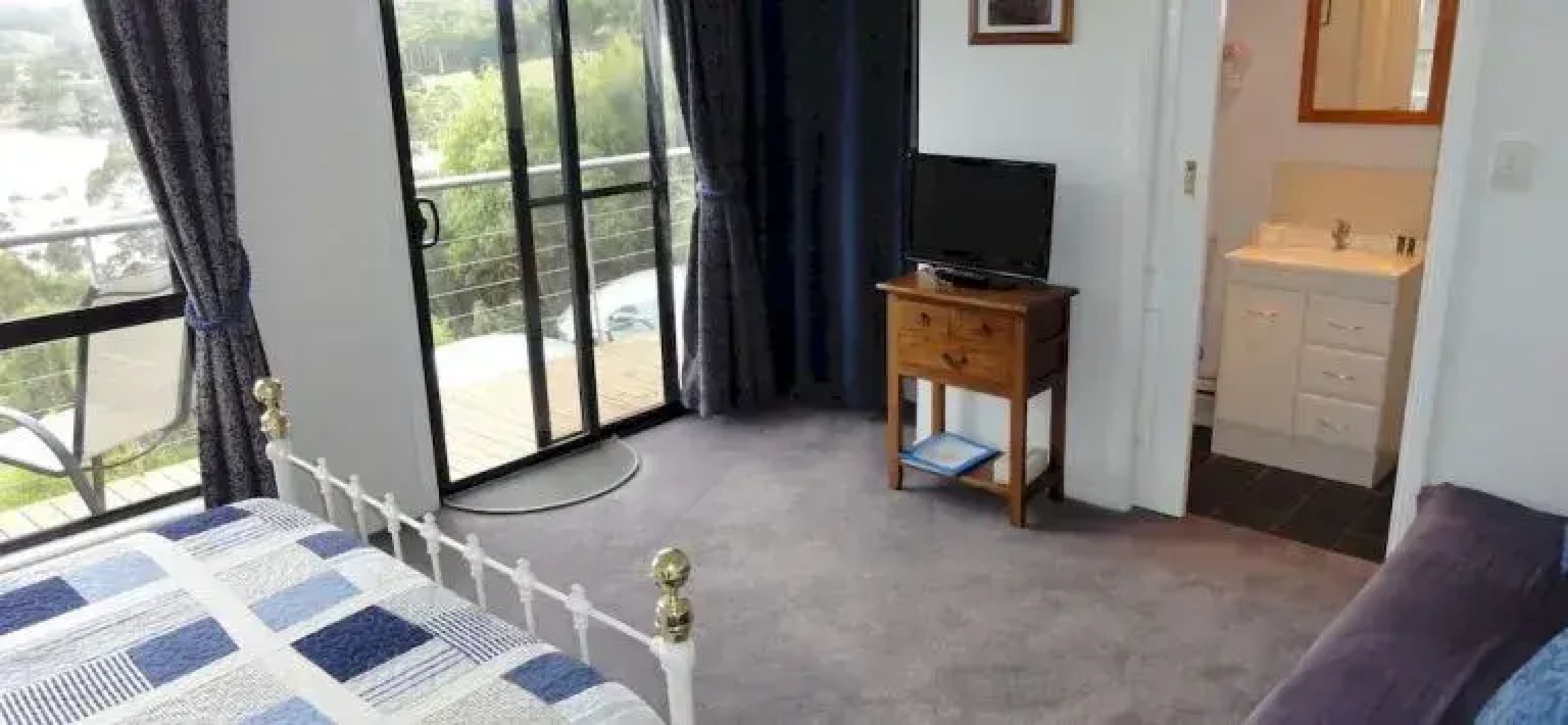 Storm Bay Guest House