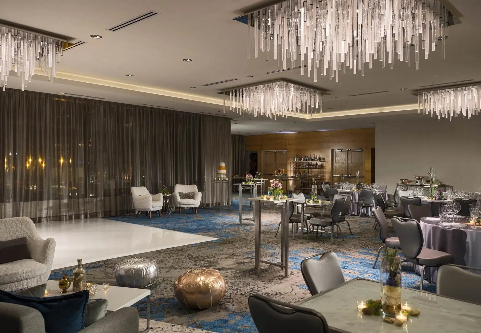 Renaissance Chicago Downtown Hotel