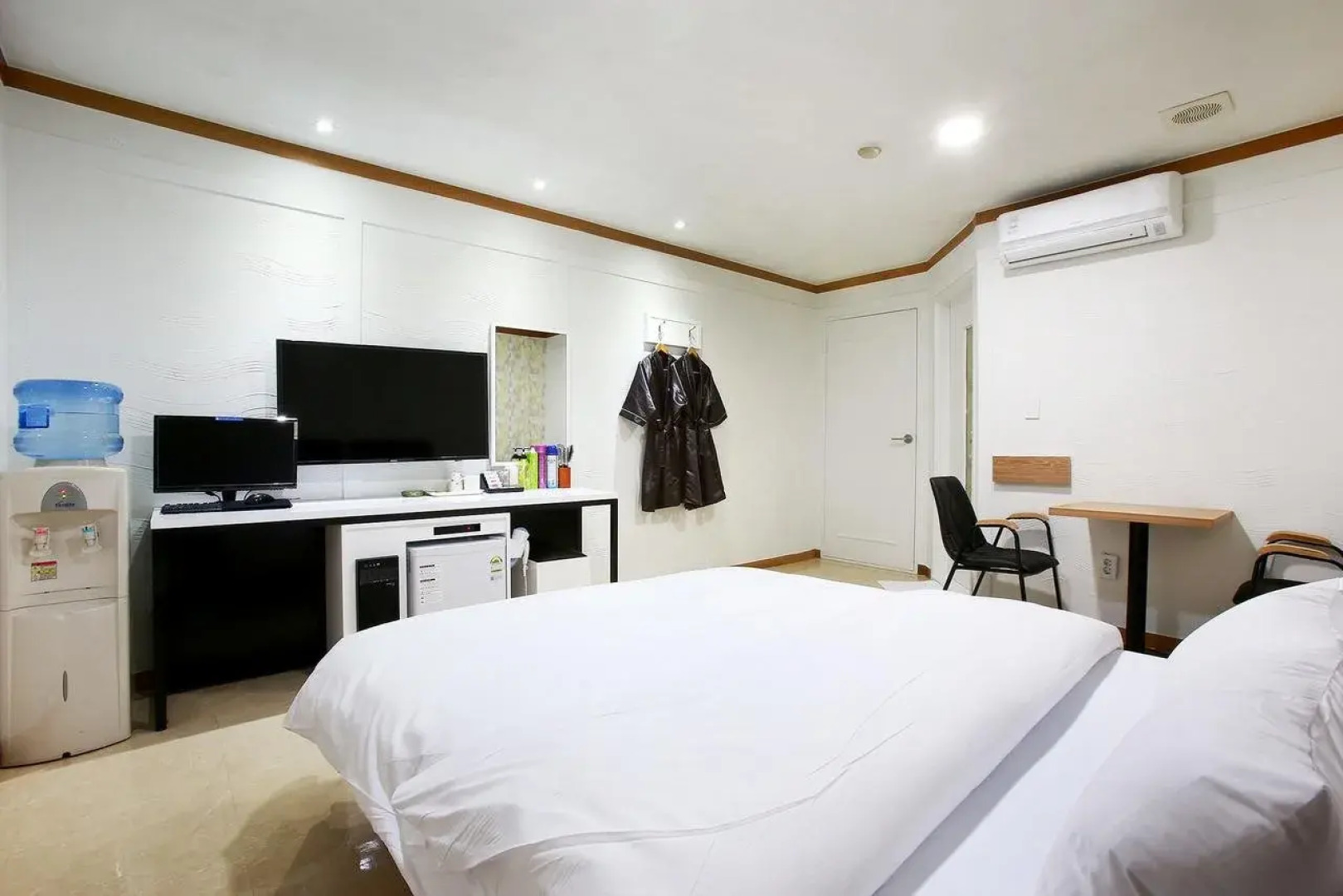 Abata Business Hotel