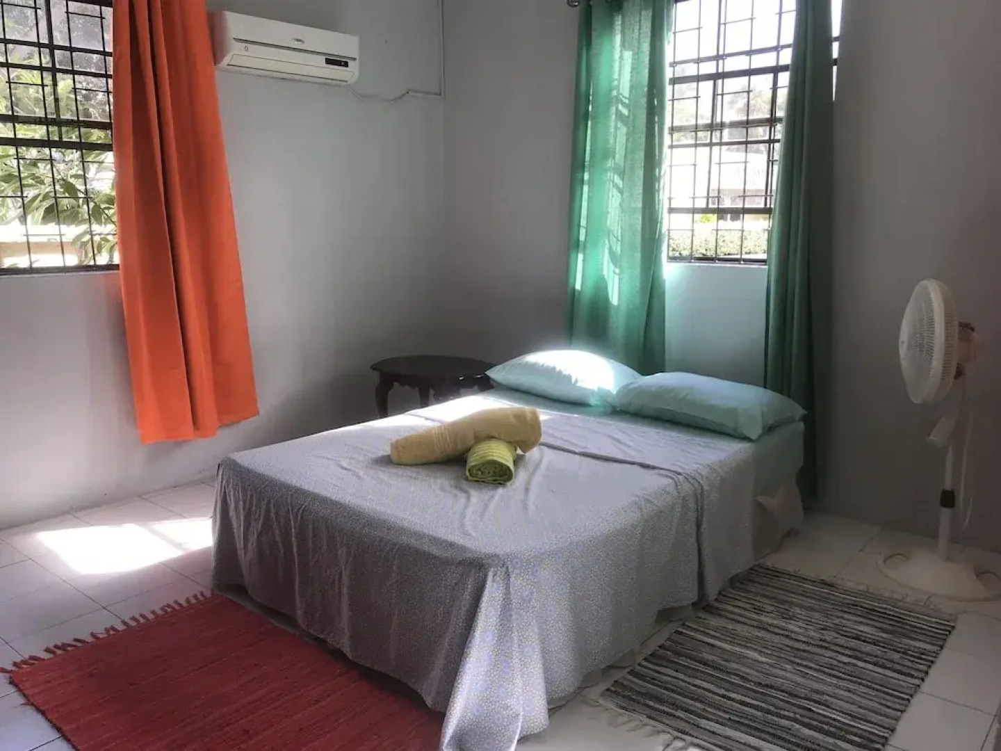 Maxwell Beach Apartment