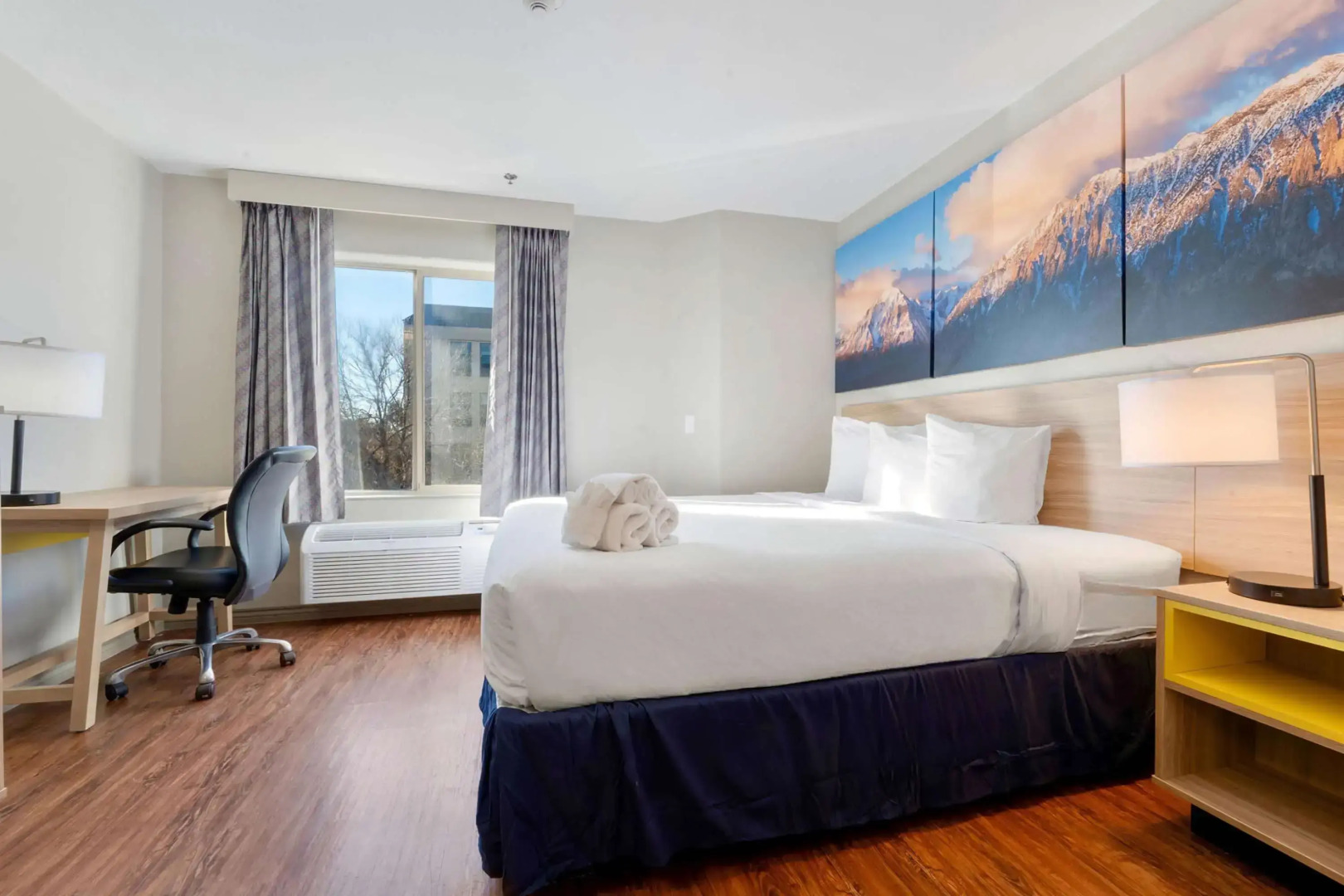 Days Inn by Wyndham Thornton