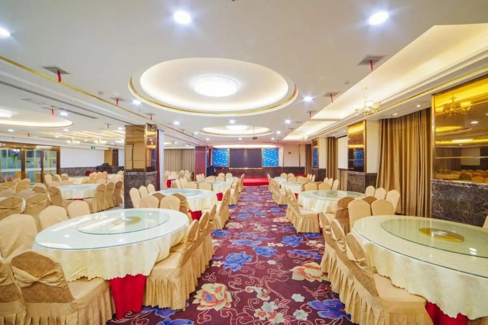 Vienna Hotel Hunan Yiyang Jinshan Road Xiufeng Park