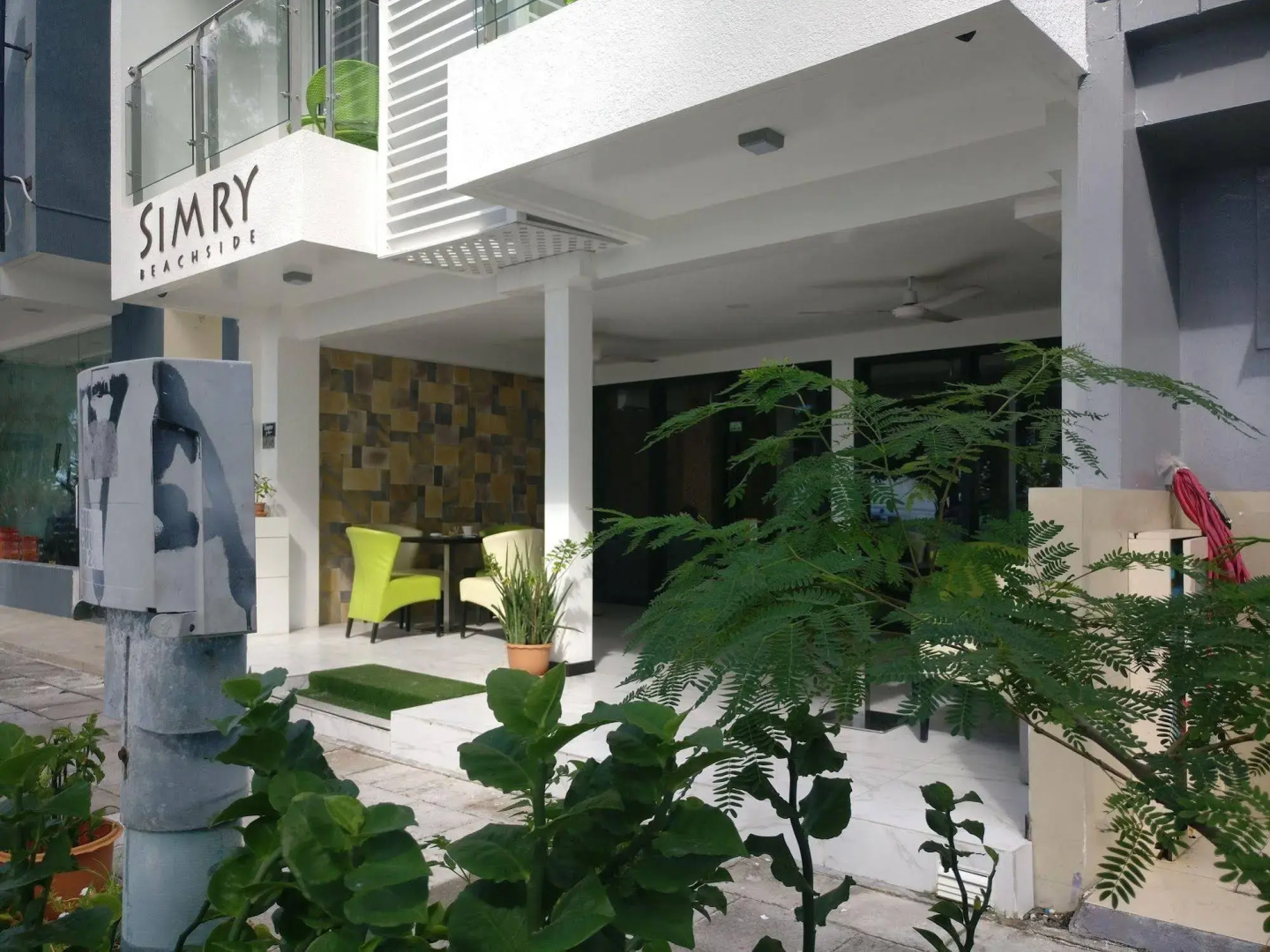 Simry Beachside